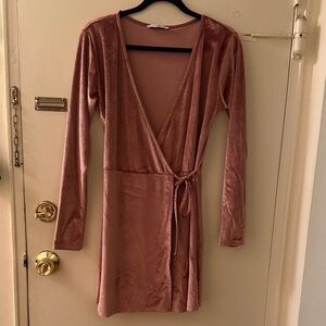 Elegant Pull&Bear Dusty Rose Velvet Wrap Dress Never Worn. Size Large.